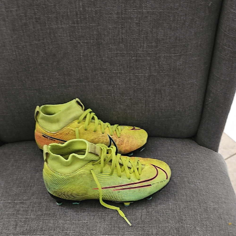 Nike Kids Lime Green and Black Soccer Cleats